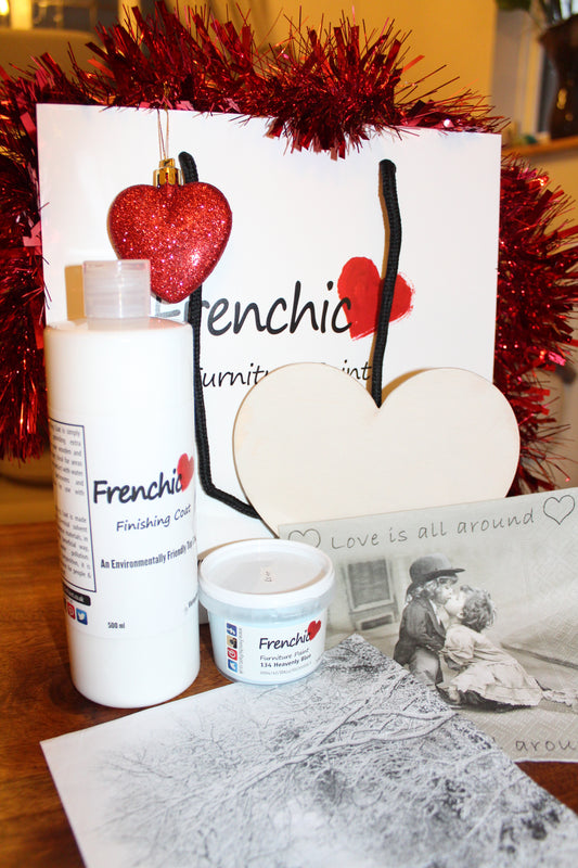 Frenchic Decoupage Christmas Chalk Paint Gift Pack