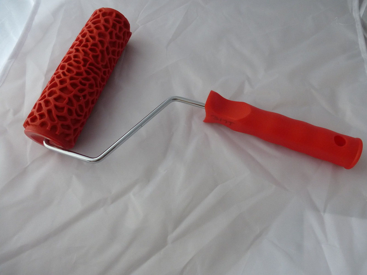 ROLLER: Snakeskin Patterned Paint Roller